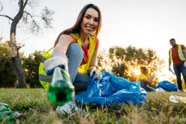 Best Construction Debris Removal  in Abingdon, IL